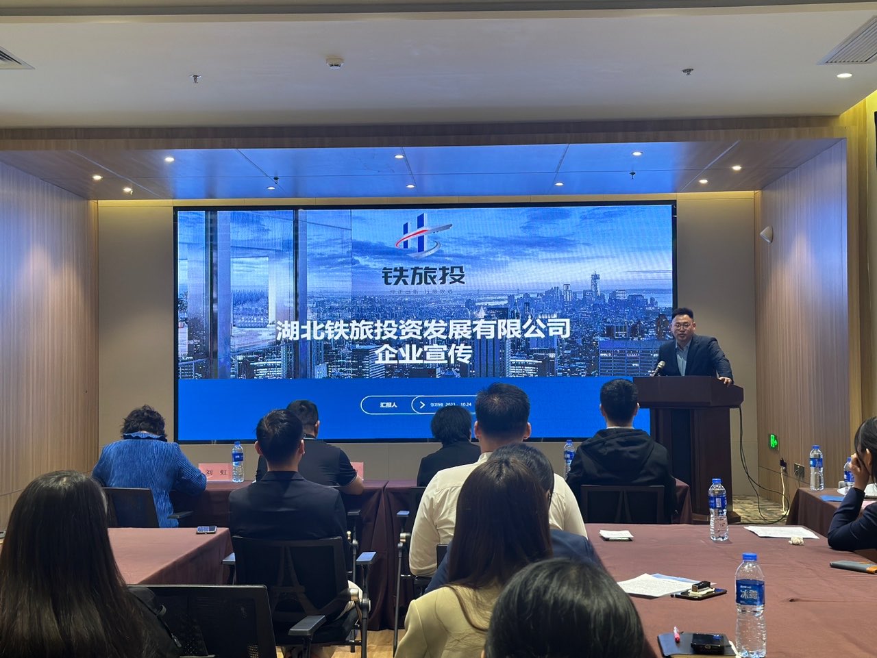 ��yun�����������