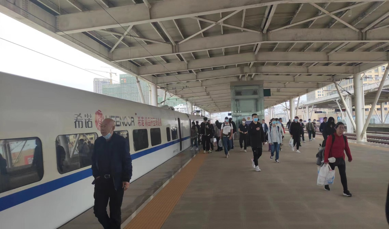 ��yun�����������