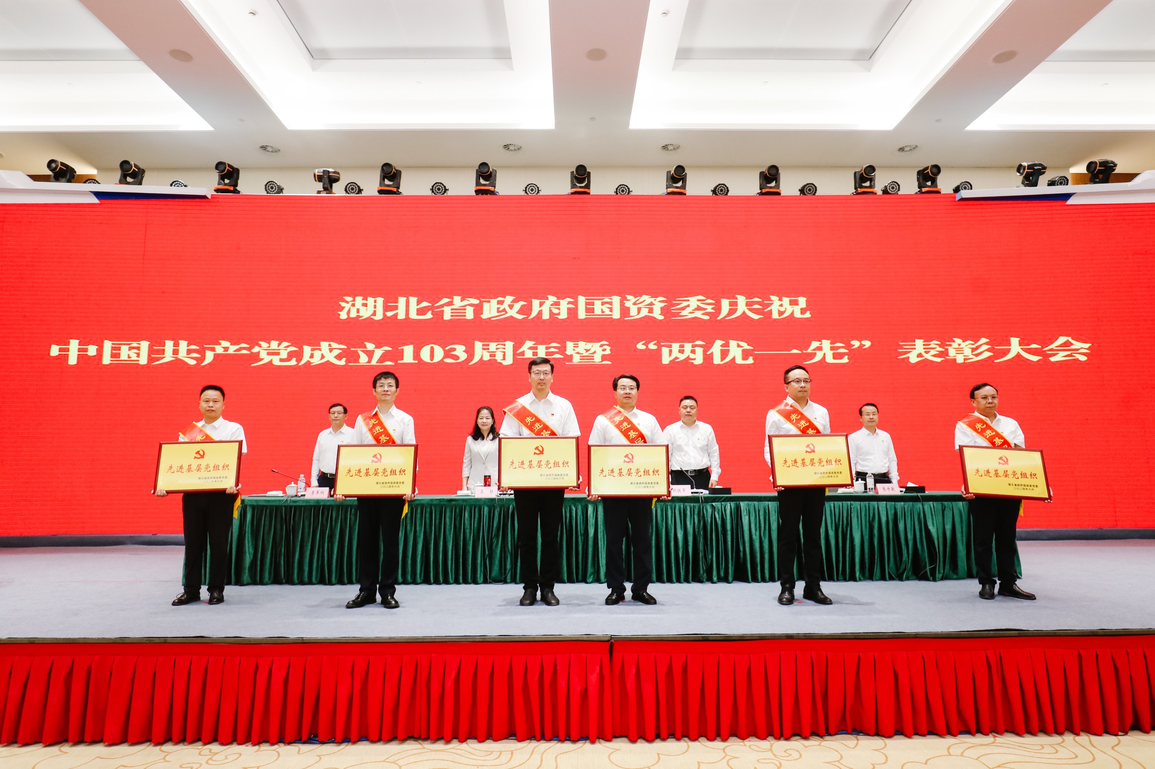 ��yun�����������