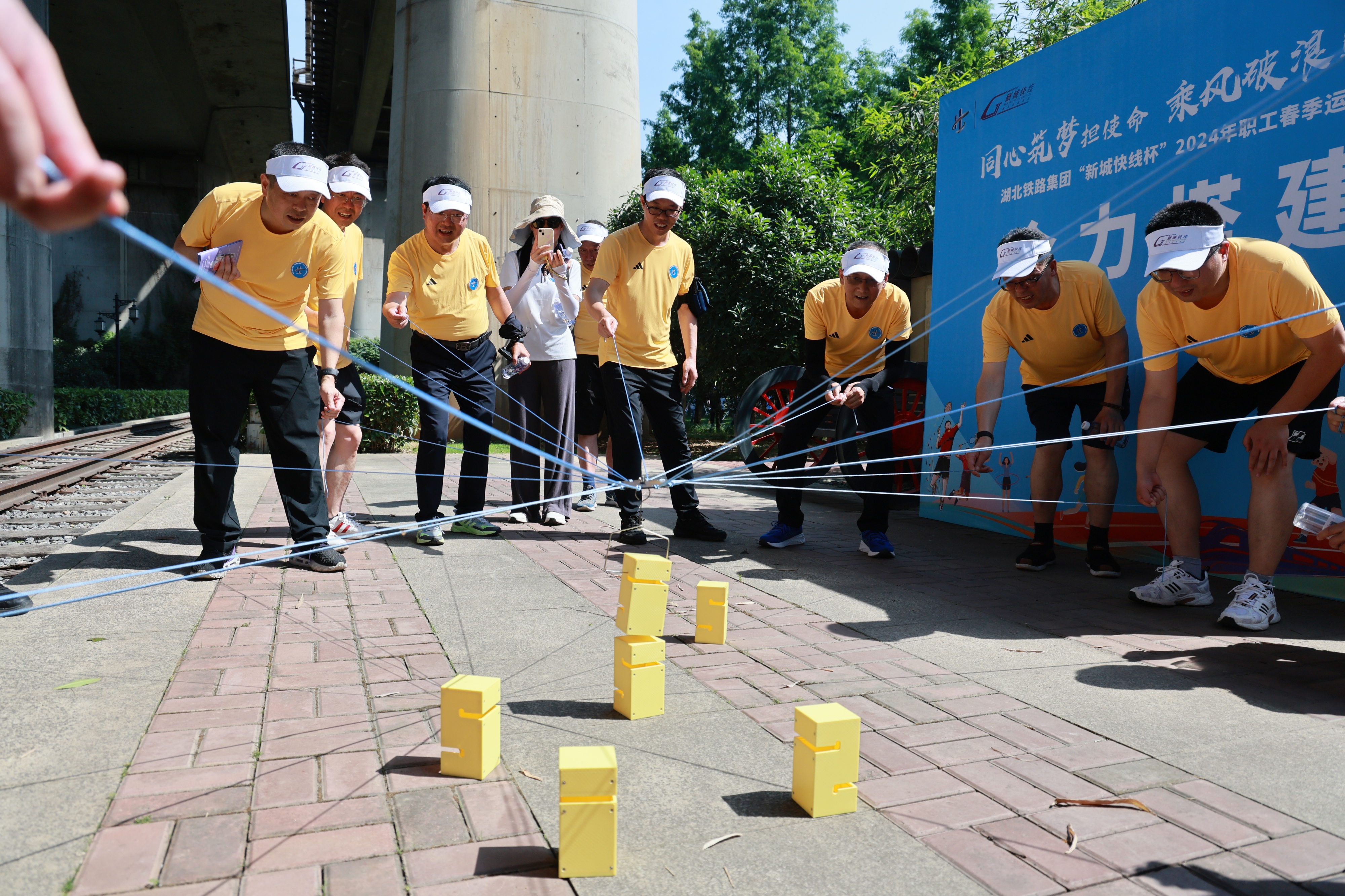 ��yun�����������