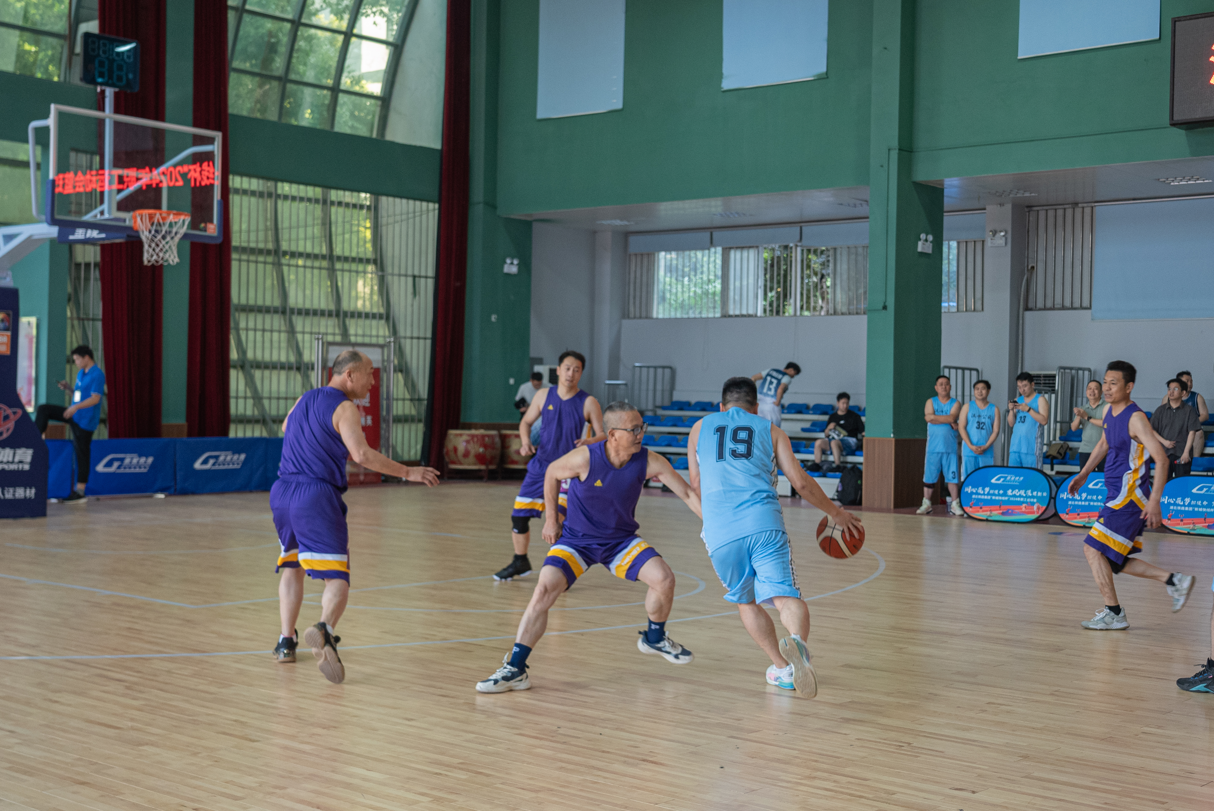 ��yun�����������