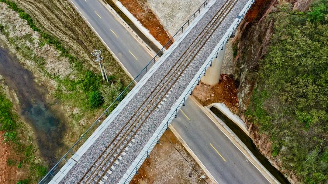 ��yun�����������