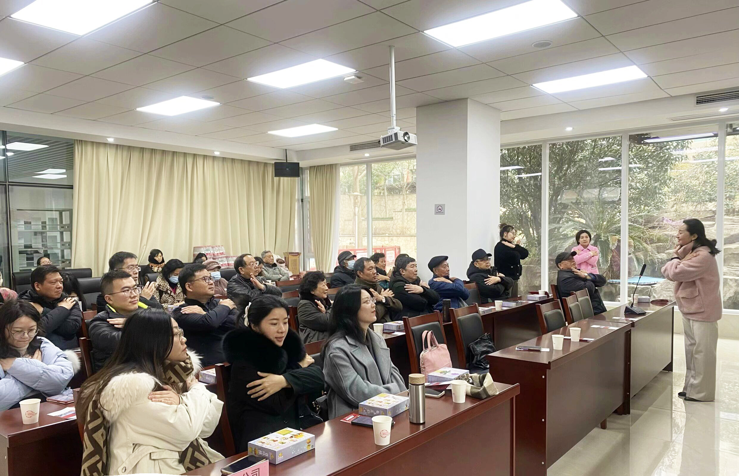 ��yun�����������