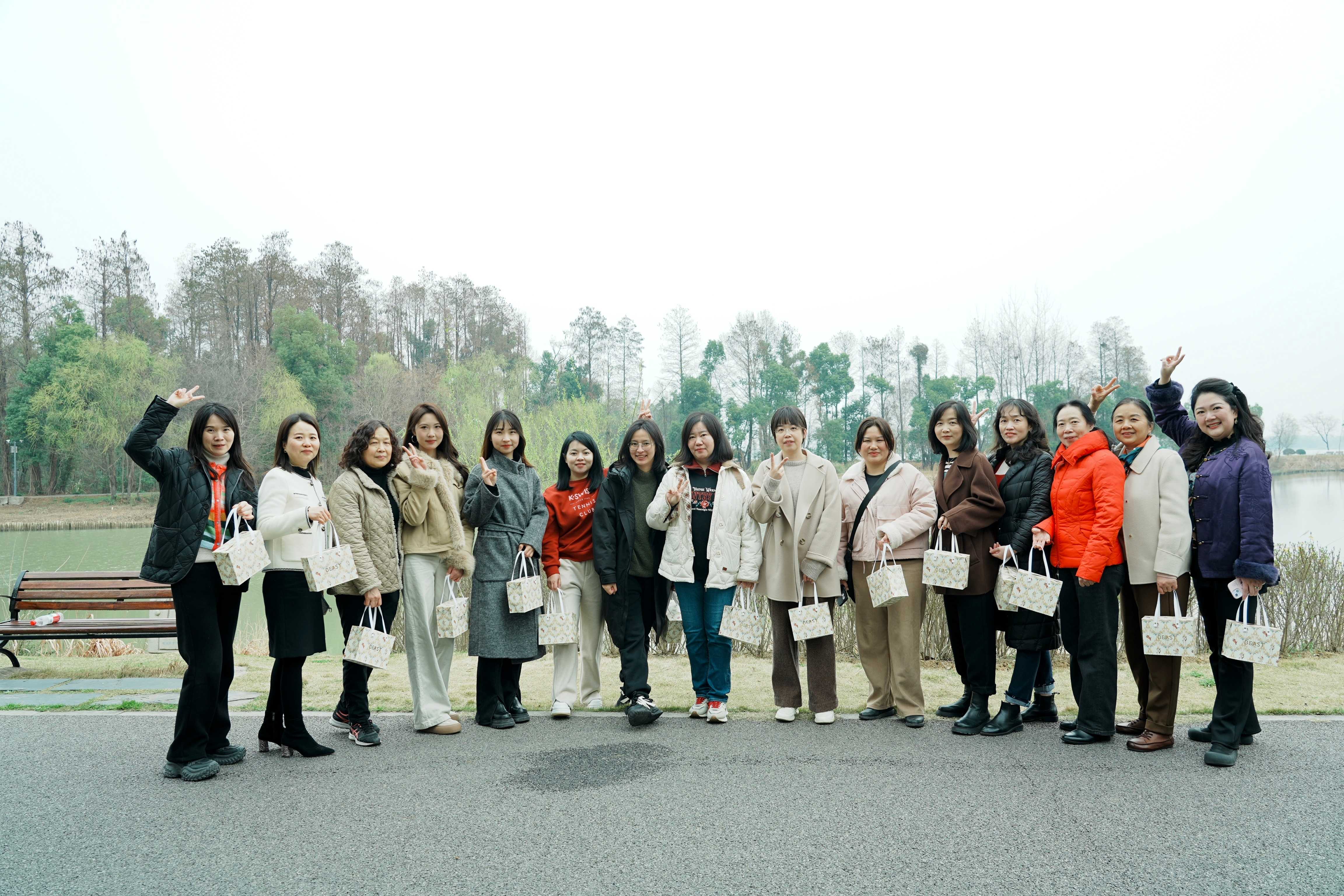 ��yun�����������