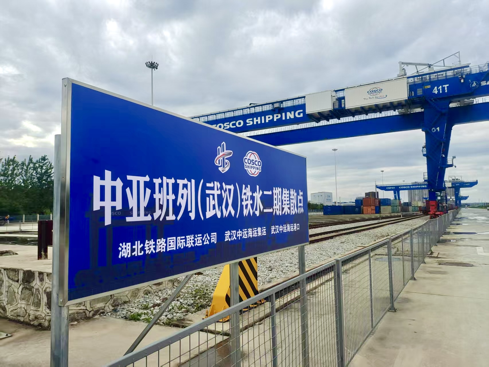 ��yun�����������