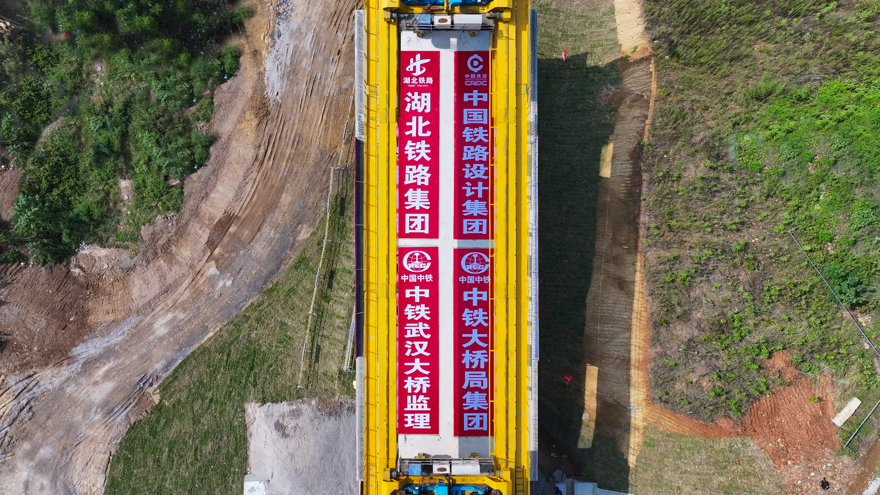 ��yun�����������