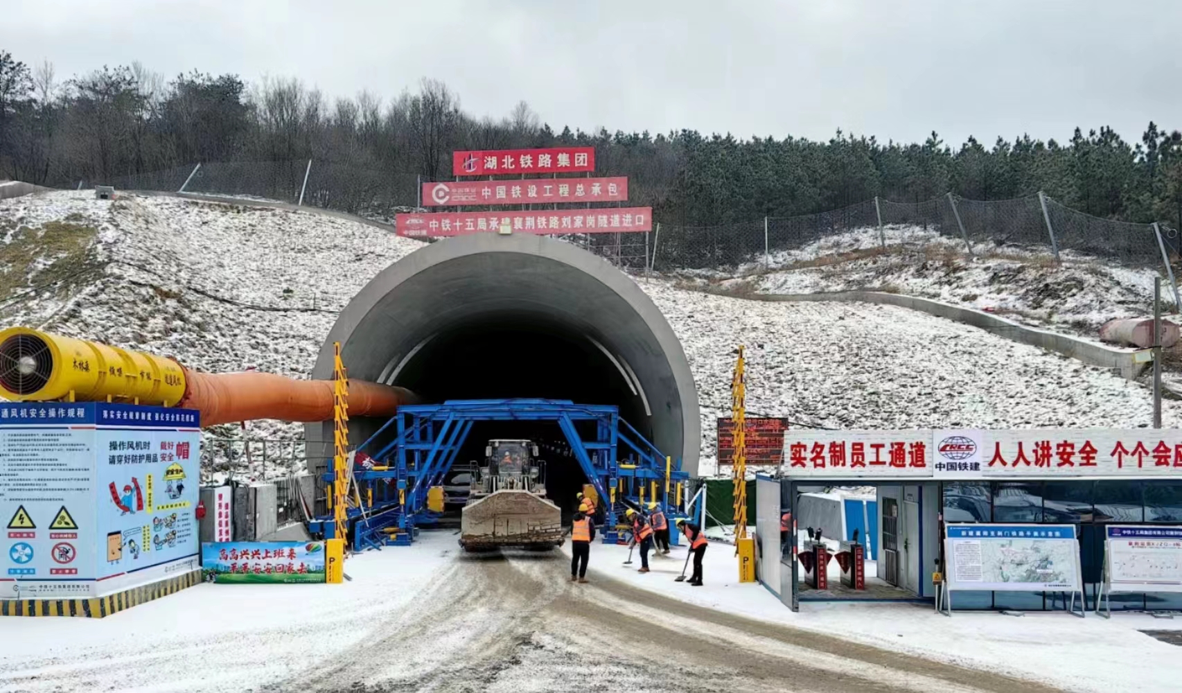 ��yun�����������