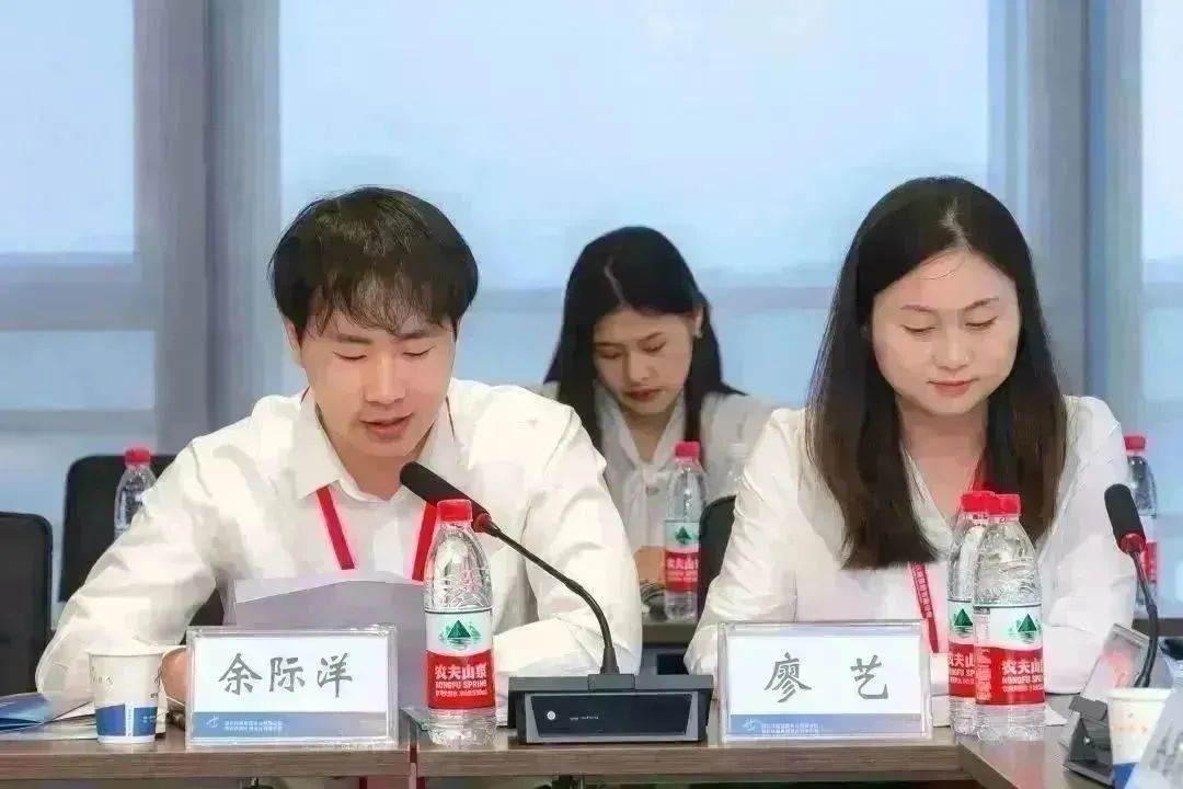 ��yun�����������