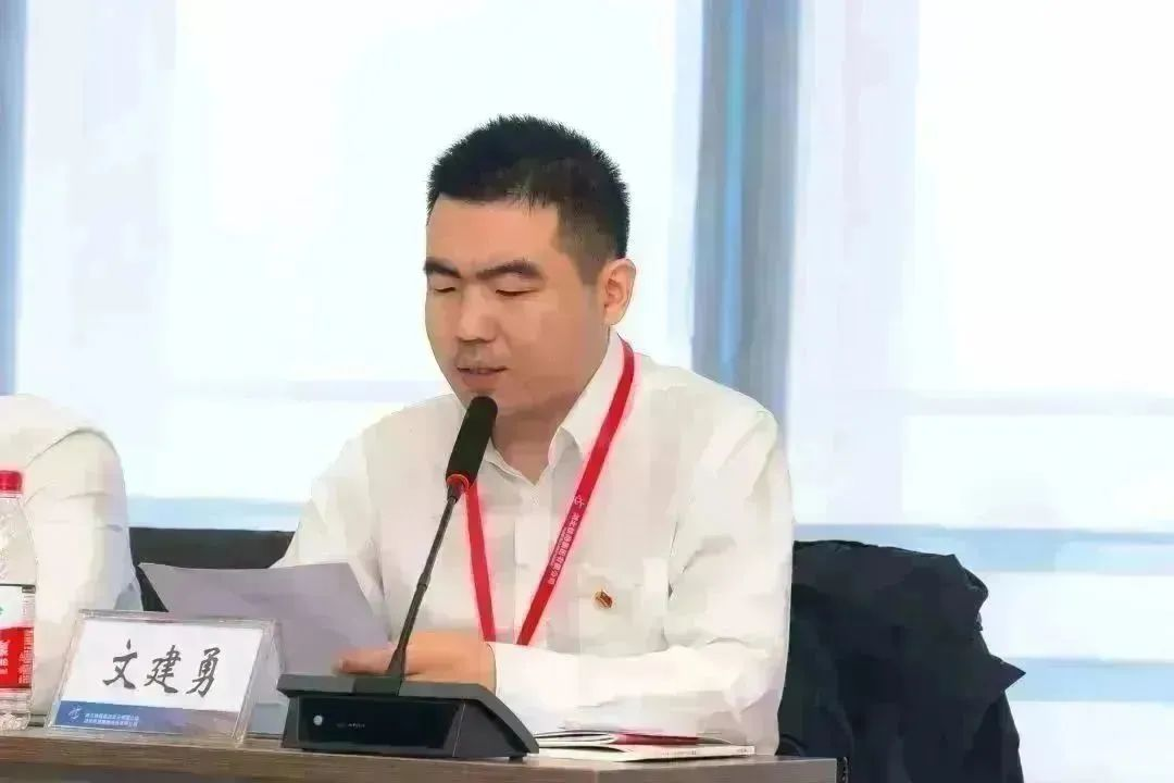 ��yun�����������