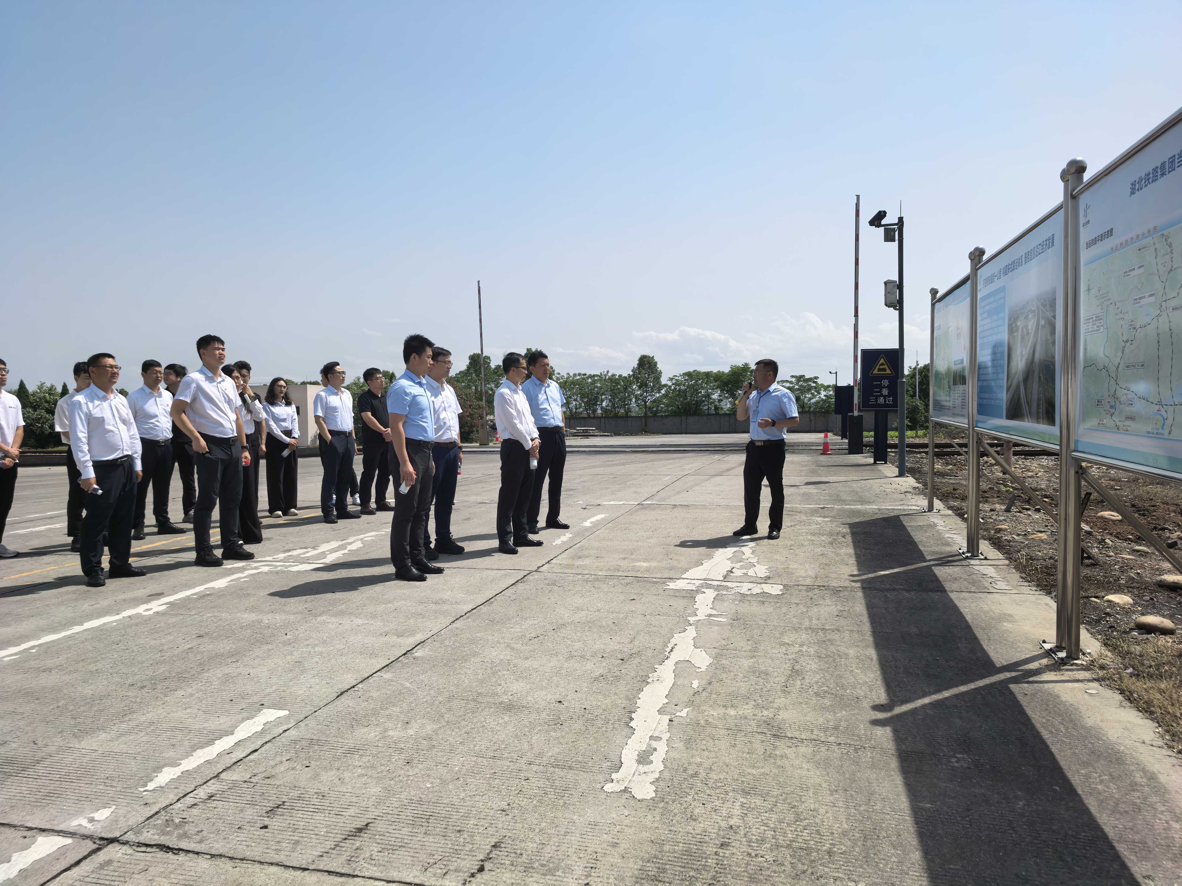 ��yun�����������